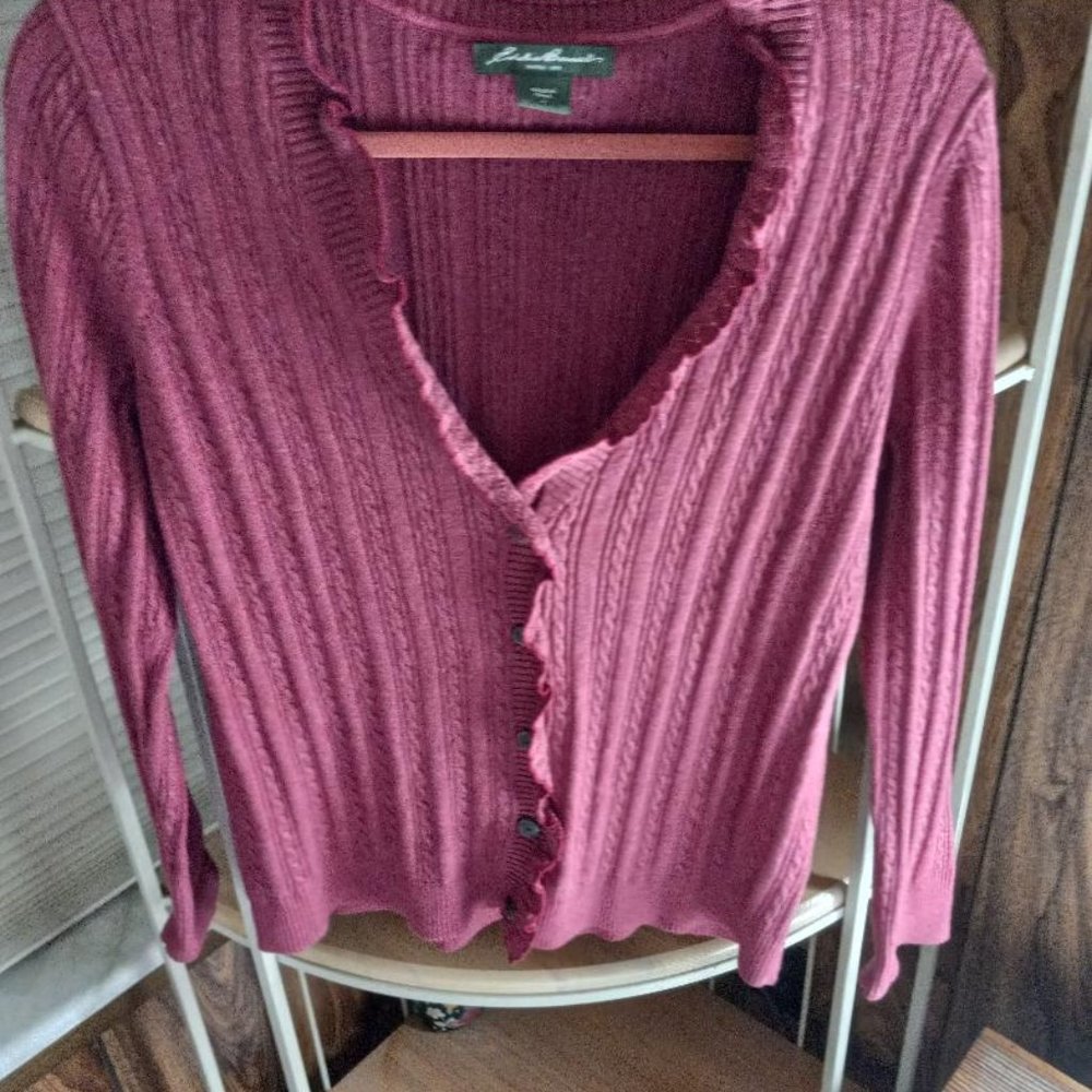 Women's Eddie Bauer Cardigan. Size L. 73% Cotton 30% Nylon.